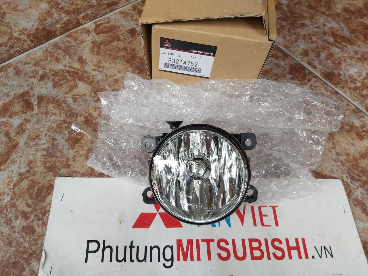 Đèn gầm, Đèn sương mù Mitsubishi