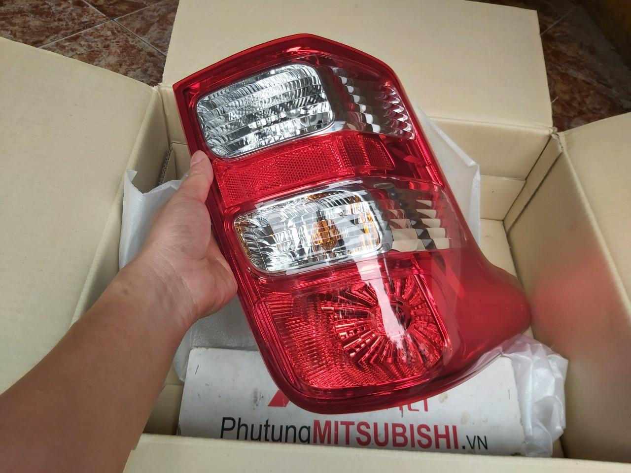Đèn hậu, Đèn lái sau Mitsubishi