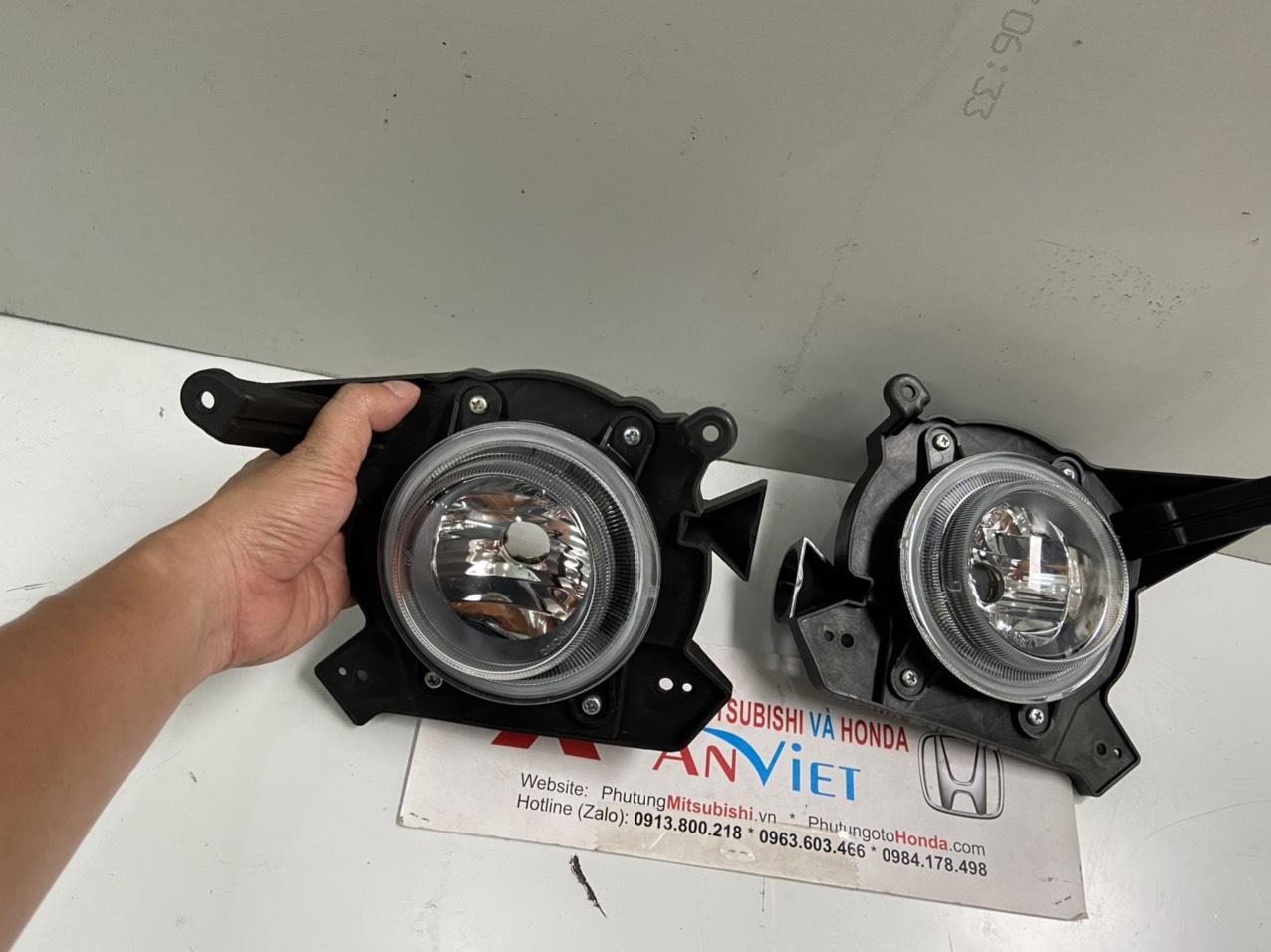 Đèn gầm, Đèn sương mù Mitsubishi