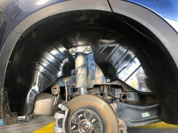 Chắn bùn lòng dè