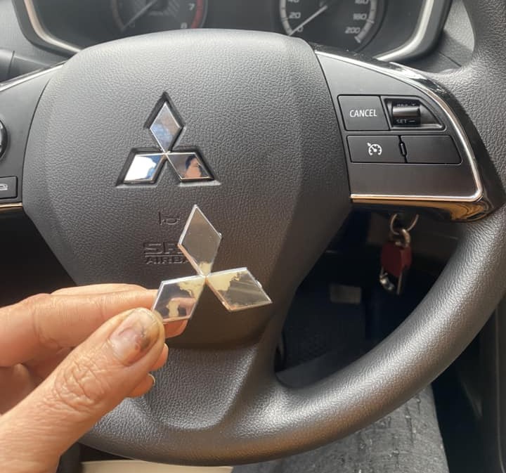 Dấu hiệu hỏng logo Mitsubishi