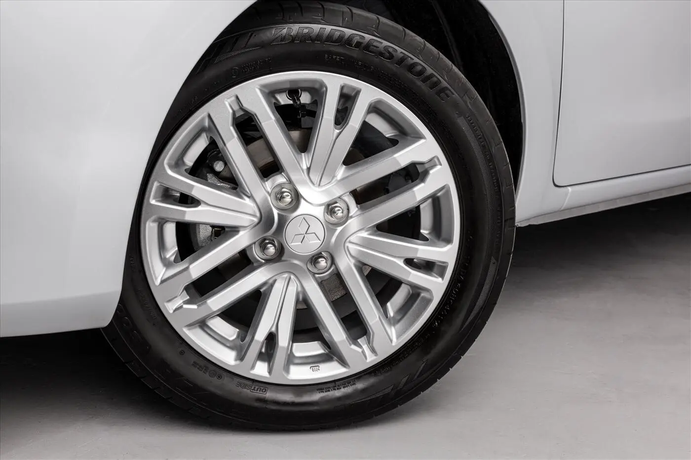 lốp xe Mitsubishi Attrage
