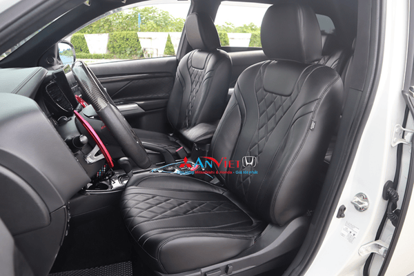 Bọc ghế da xe Mitsubishi Outlander