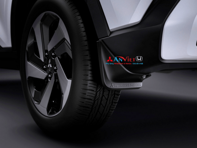 Bộ chắn bùn bánh xe Mitsubishi DESTINATOR
