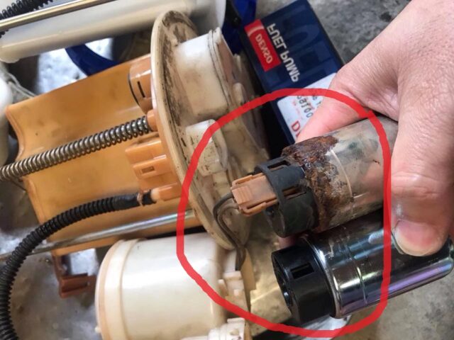Bơm xăng Mitsubishi bị hư hỏng