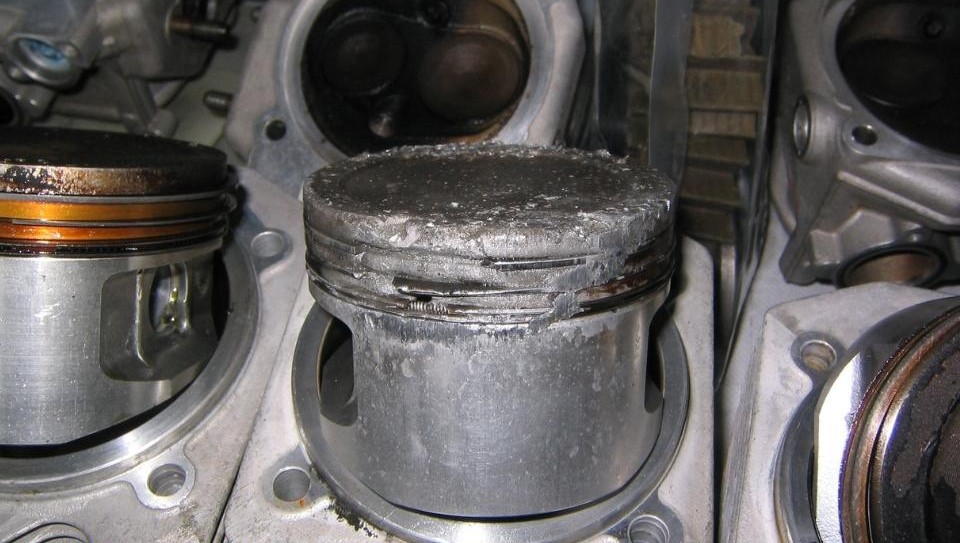 Dấu hiệu hư hỏng & Thời điểm cần thay thế Piston Mitsubishi