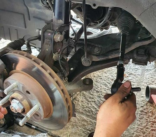 Cân Chỉnh Thước Lái Ô Tô
