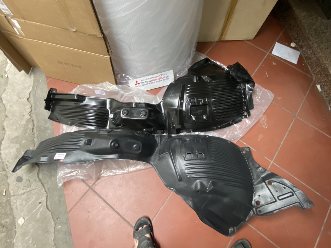 Chắn bùn lòng dè