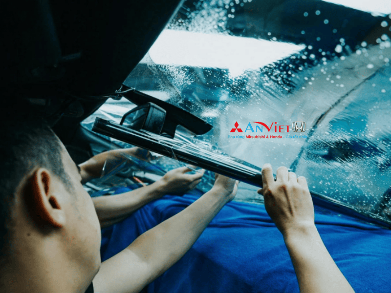 Dán phim cách nhiệt Mitsubishi Destinator