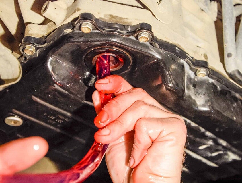 Lời khuy&ecirc;n khi bảo dưỡng & thay thế phụ t&ugrave;ng hộp số Outlander