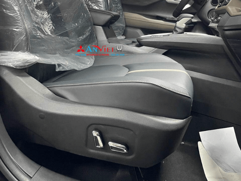 Độ ghế chỉnh điện Mitsubishi Destinator