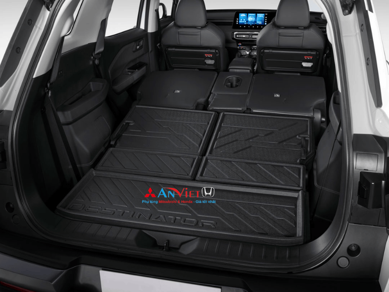Khay hành lý (lót cốp) xe Mitsubishi DESTINATOR