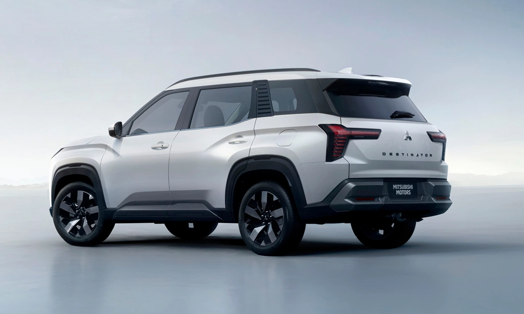 Phần thân xe Mitsubishi Destinator