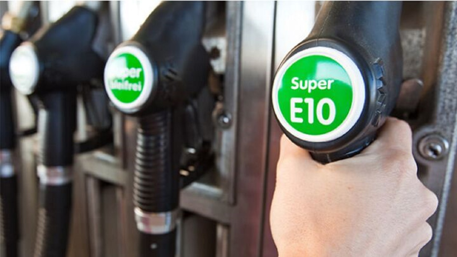 Xăng E10 Có Bắt Buộc Không? Khi Nào Áp Dụng?