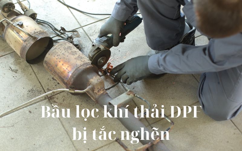 Cách vệ sinh bầu lọc khí thải ô tô