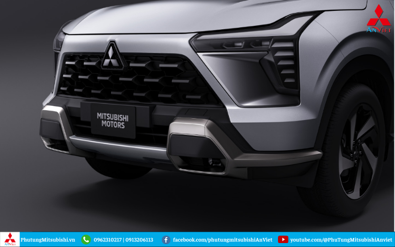 Ốp trang trí phía dưới cản trước xe Mitsubishi Xforce