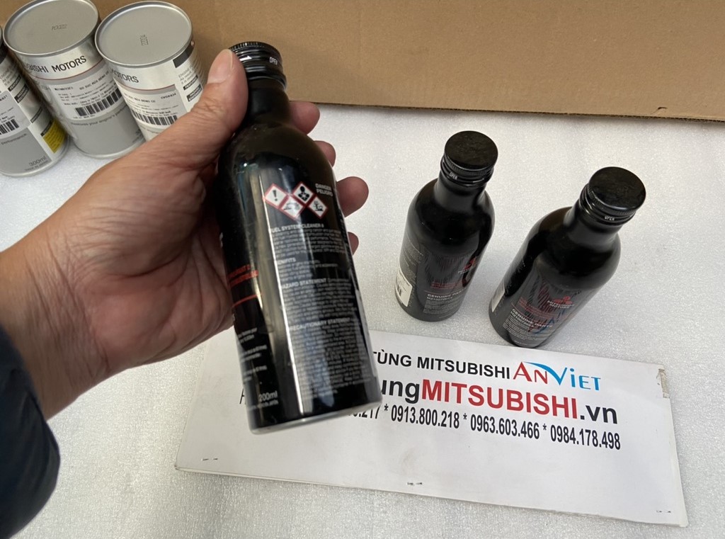 Dung dịch vệ sinh hệ thống nhiên liệu xe Mitsubishi 