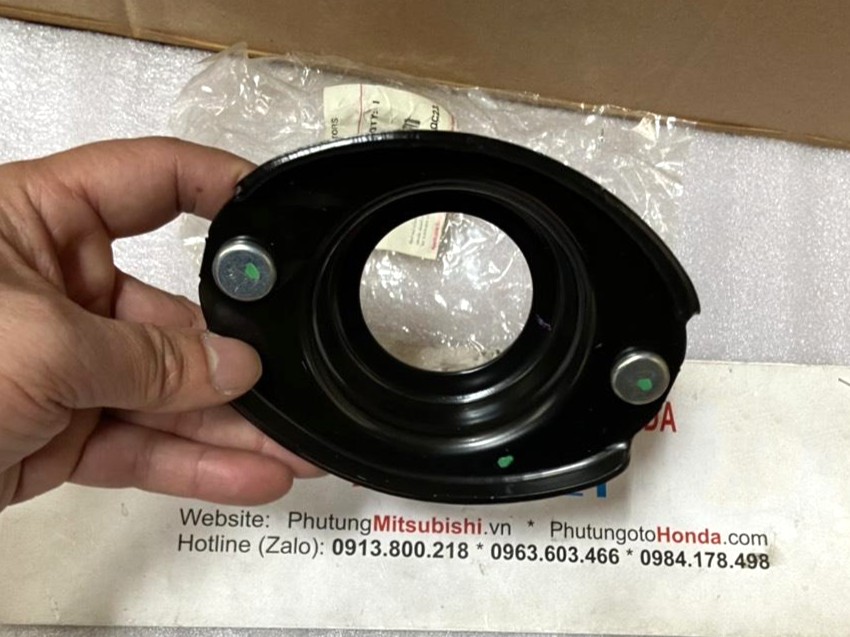 Bát bèo giảm xóc trước sử dụng cho xe Attrage - Hàng nhập khẩu chính ngạch
