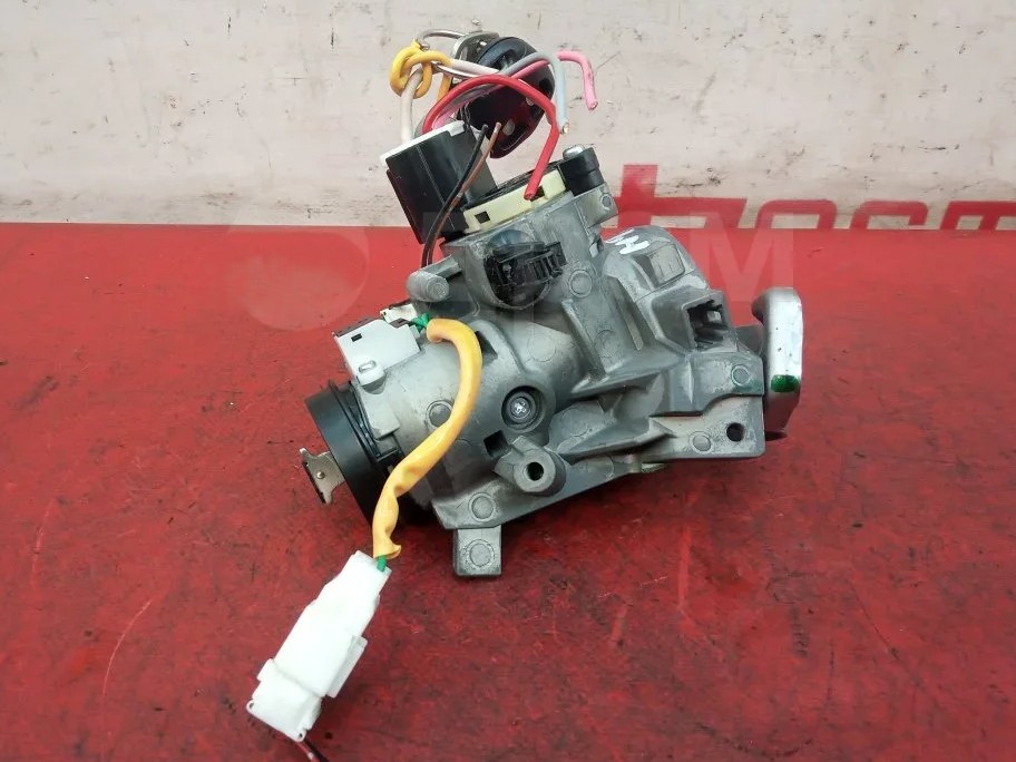 Công tắc khởi động sử dụng cho xe Attrage