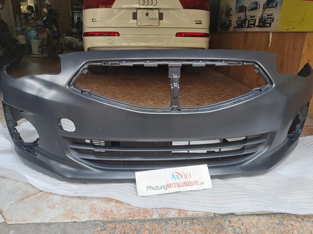 Cản trước, Ba đờ sốc trước sử dụng cho xe Mitsubishi Attrage - Hàng nhập khẩu chính ngạch