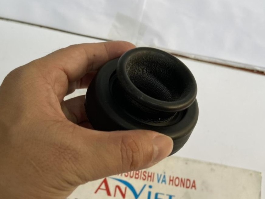 Cao su bát bèo giảm xóc sử dụng cho xe Attrage - Hàng nhập khẩu chính ngạch