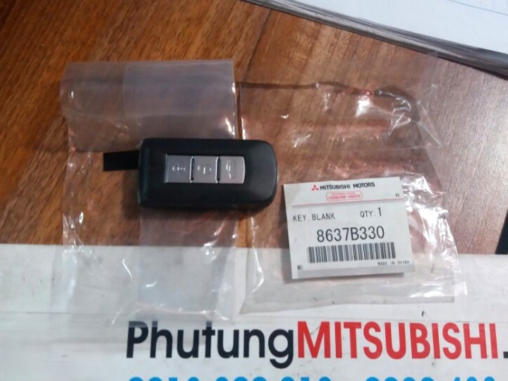 Chìa khóa điện sử dụng cho xe Mitsubishi Attrage - Hàng nhập khẩu chính ngạch 8637B330