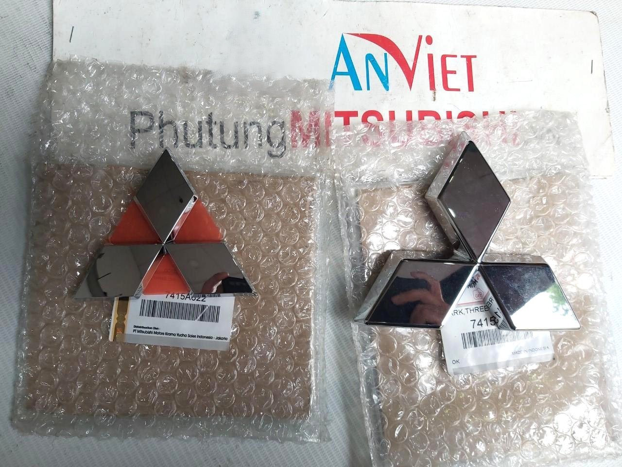 Logo, Biểu tượng Mitsu sử dụng cho xe Xpander, XForce, Attrage, Outlander,...