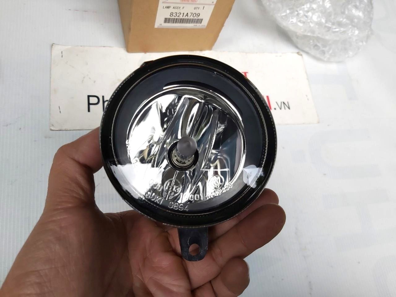 Đèn gầm, Đèn Sương Mù sử dụng cho xe Mitsubishi Attrage - Hàng nhập khẩu chính ngạch 8321A709