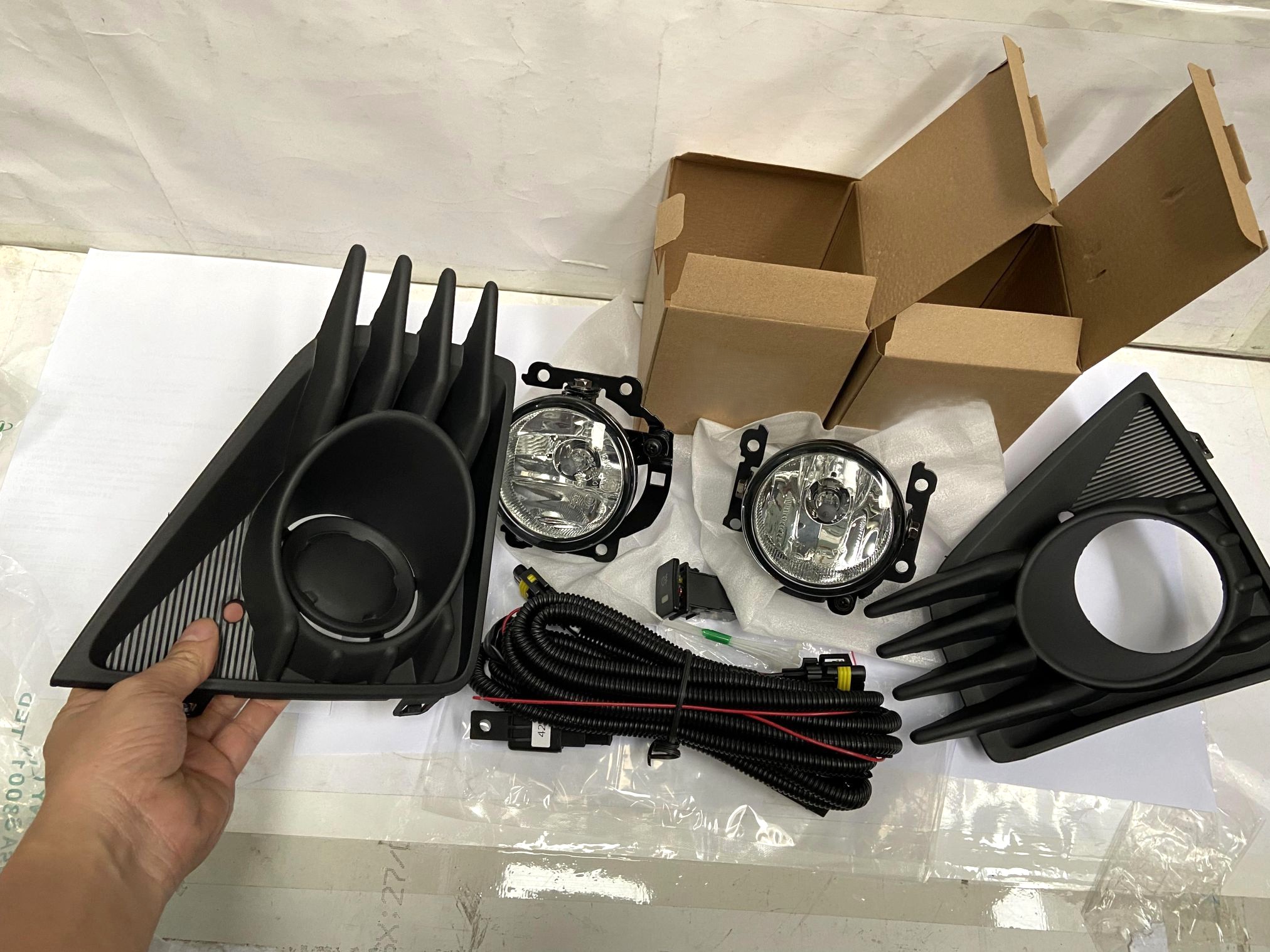 Đèn gầm, Đèn Sương Mù sử dụng cho xe Mitsubishi Attrage - Hàng nhập khẩu chính ngạch 8321A709