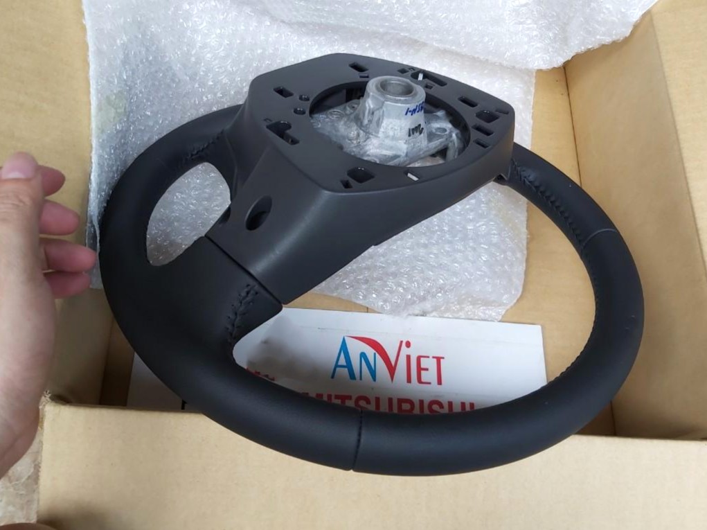 Vô lăng sử dụng cho xe Attrage - Hàng nhập khẩu chính ngạch