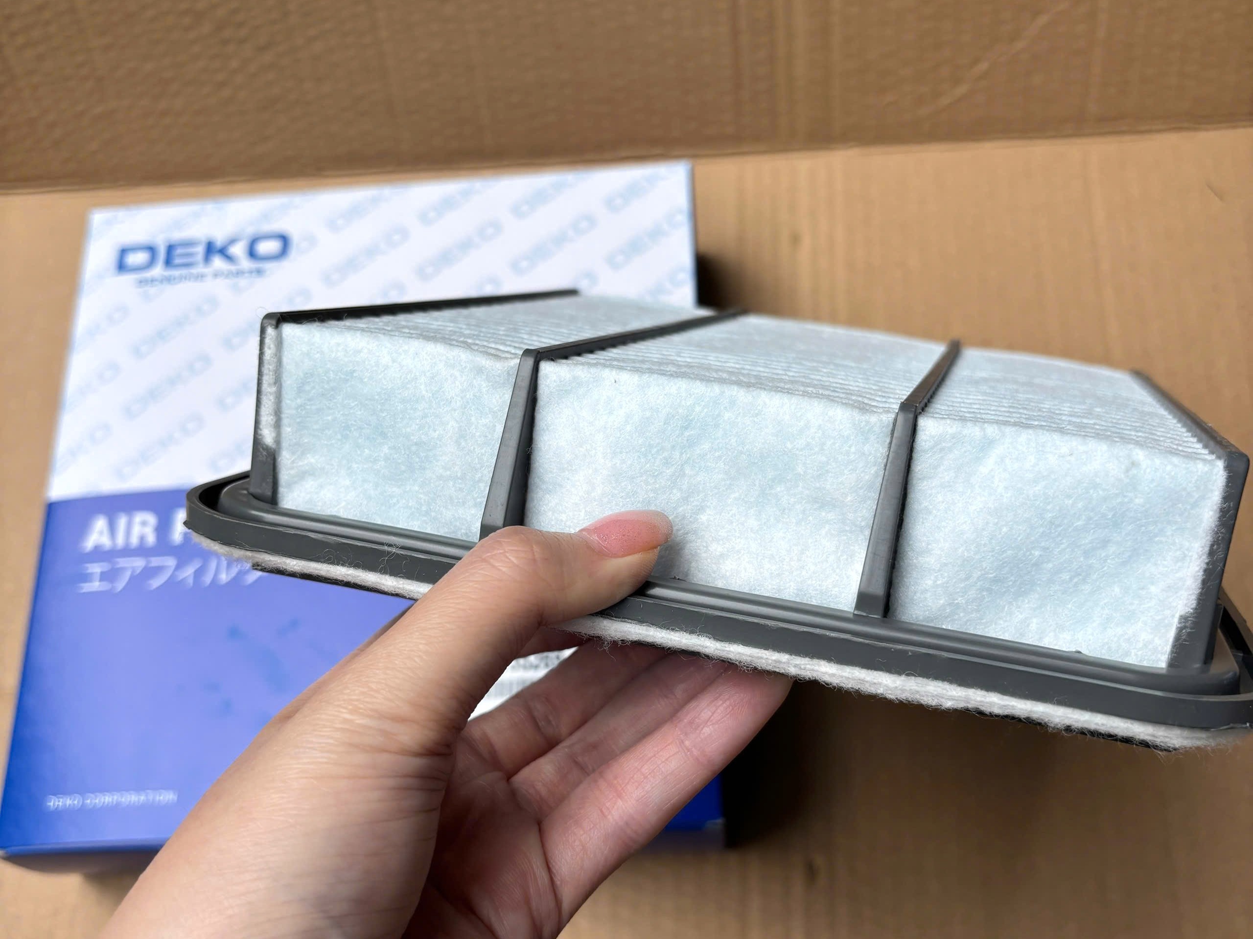Lọc gió động cơ dùng cho xe Grandis | DEKOSHI DK-MN135269 | MN135269