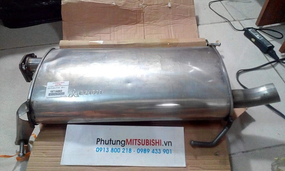 Ống xả đoạn cuối sử dụng cho xe Grandis