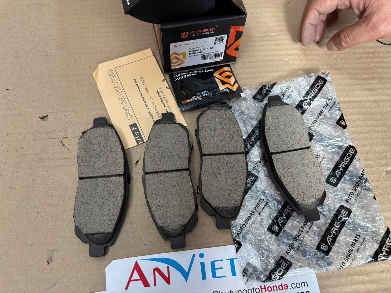 Bố thắng, Má phanh sau dùng cho xe Jolie | AYRGOE D6096-03 | MR390131