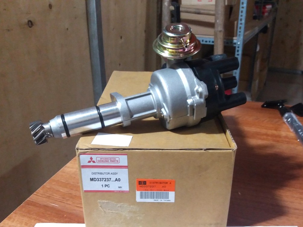 Bộ chia điện sử dụng cho xe Mitsubishi Jolie - Hàng nhập khẩu chính ngạch MD337237