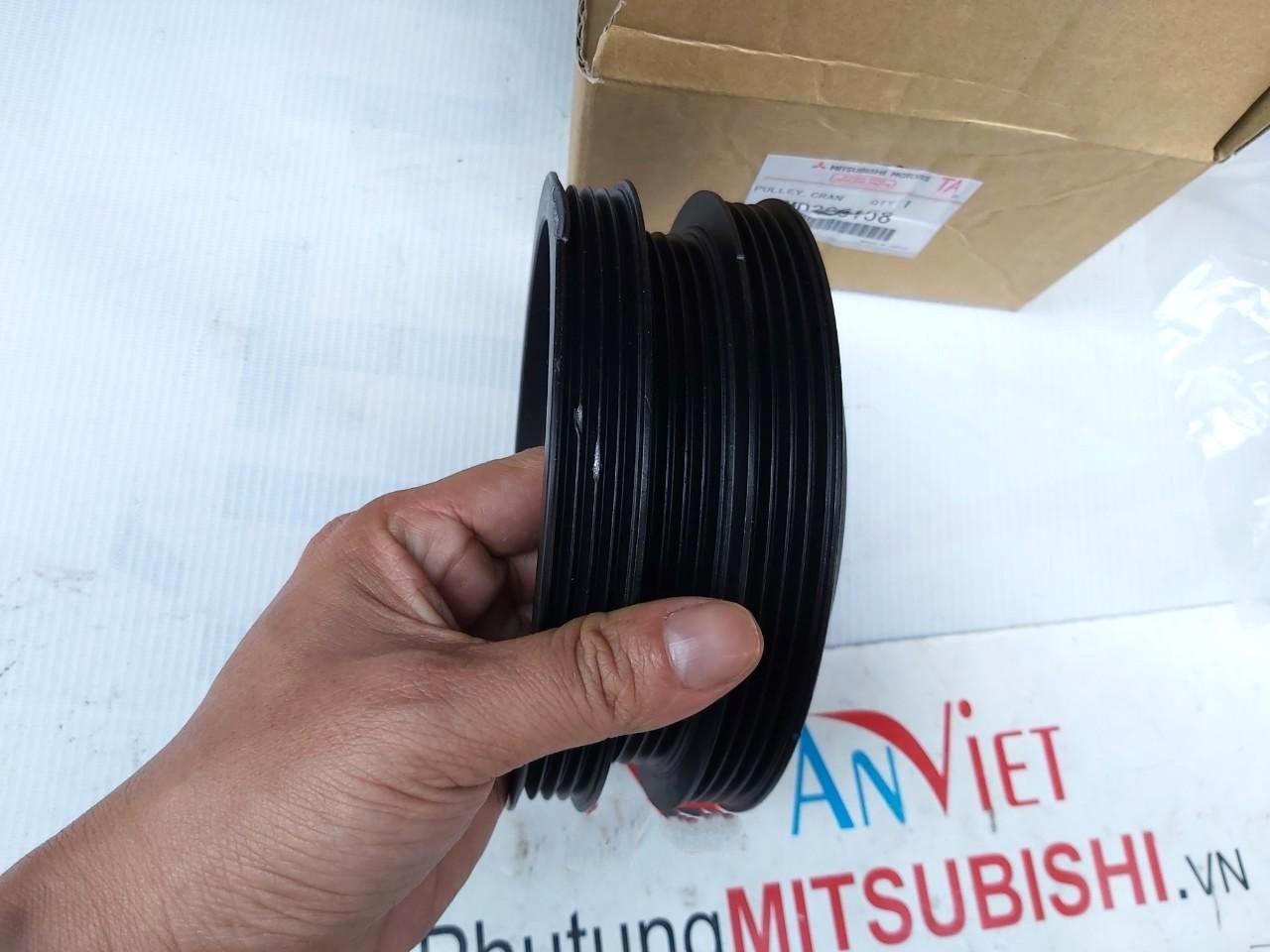 Puly đầu trục cơ sử dụng cho xe Jolie - Hàng nhập khẩu chính ngạch