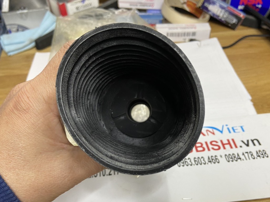 Cao su tăm bông liền chụp bụi giảm xóc dùng cho xe Outlander, Grandis, Lancer | DEKOSHI DK-MR272833 | MR272833