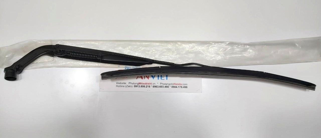 Cần gạt mưa sử dụng cho xe Mitsubishi Outlander - Hàng nhập khẩu chính ngạch 8250A586-8250A57