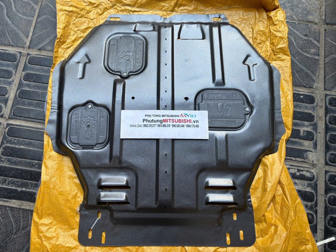 Chắn bùn gầm máy sử dụng cho xe Mitsubishi Outlander 5370B864