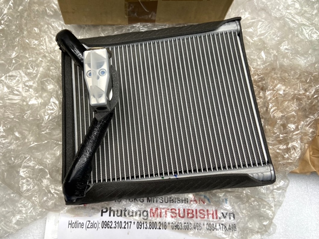 Dàn lạnh trong Táp lô sử dụng cho xe Outlander - Hàng nhập khẩu chính ngạch 7810A297 7810A299 7801A967