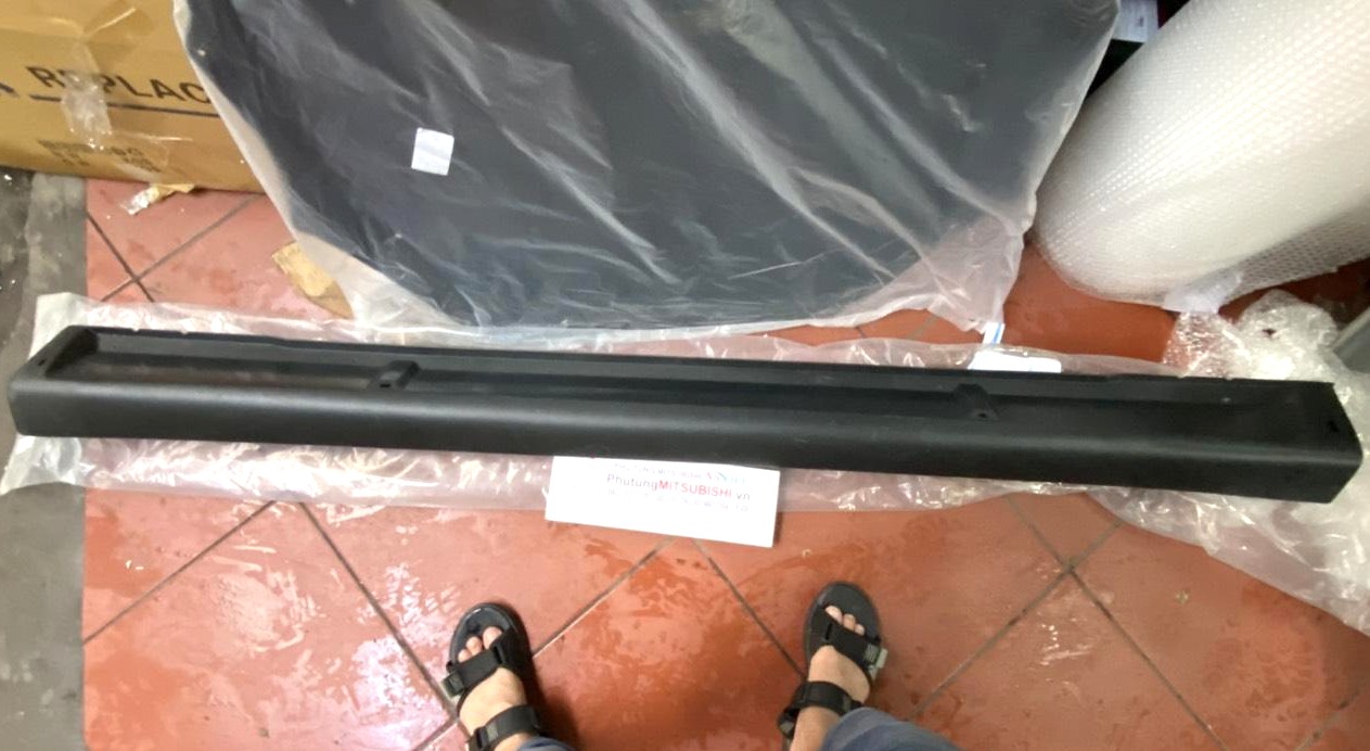 Ốp babole sử dụng cho xe Outlander - Hàng nhập khẩu chính ngạch