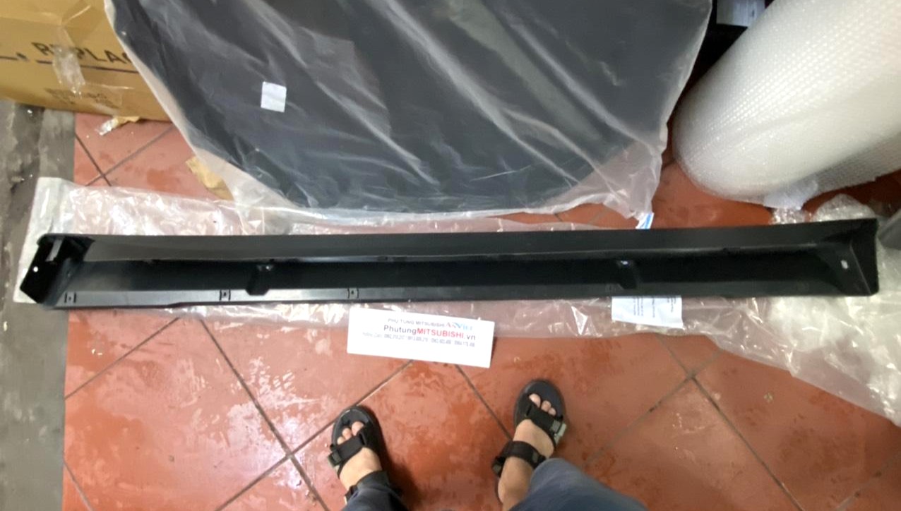 Ốp babole sử dụng cho xe Outlander - Hàng nhập khẩu chính ngạch