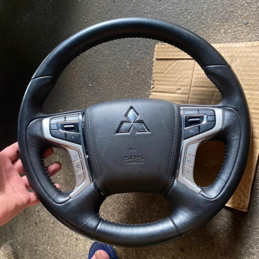 V&ocirc; lăng sử dụng cho xe Pajero Sport v&agrave; Triton