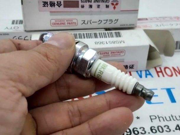 Bugi sử dụng cho xe Pajero - Hàng nhập khẩu chính ngạch