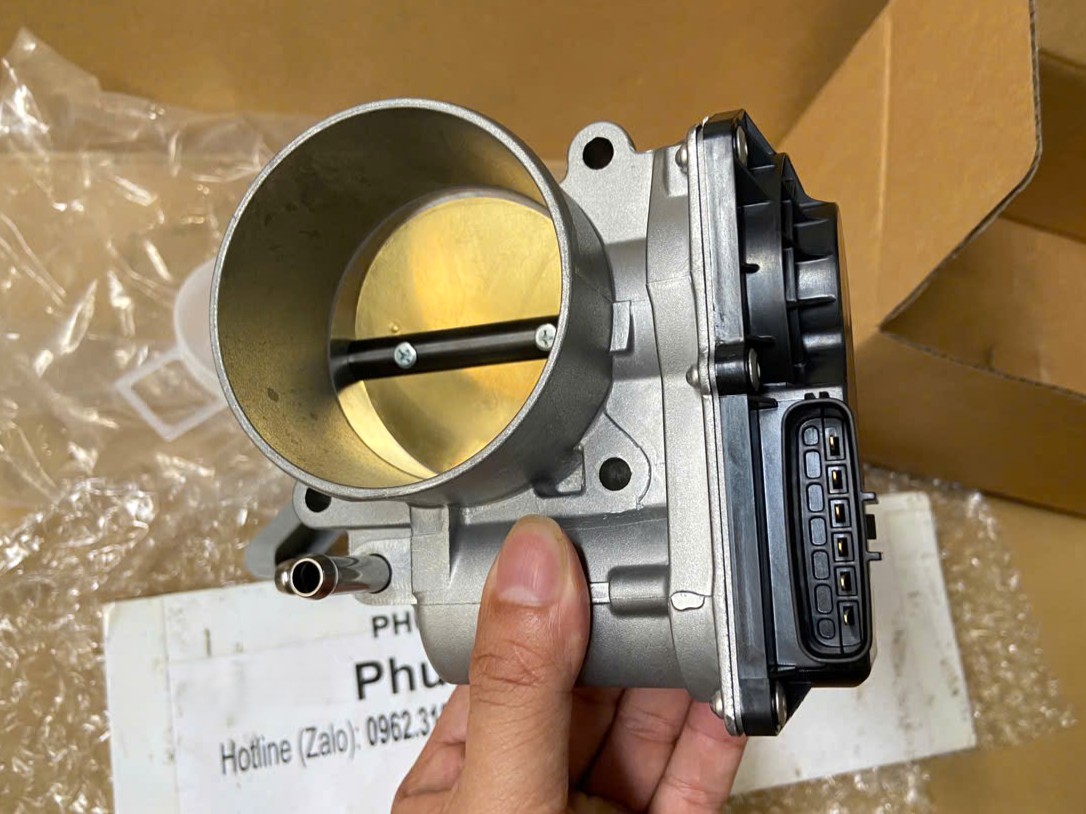 Cụm bướm ga, cổ ga, Họng ga sử dụng cho xe Pajero Ngân hàng V93, Pajero Sport - Hàng nhập khẩu chính ngạch