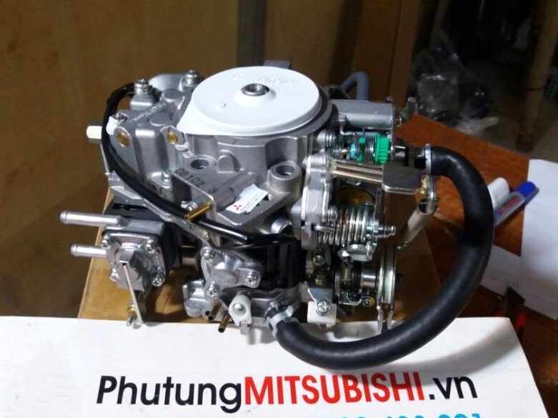 Chế hòa khí sử dụng cho xe Pajero - Hàng nhập khẩu chính ngạch