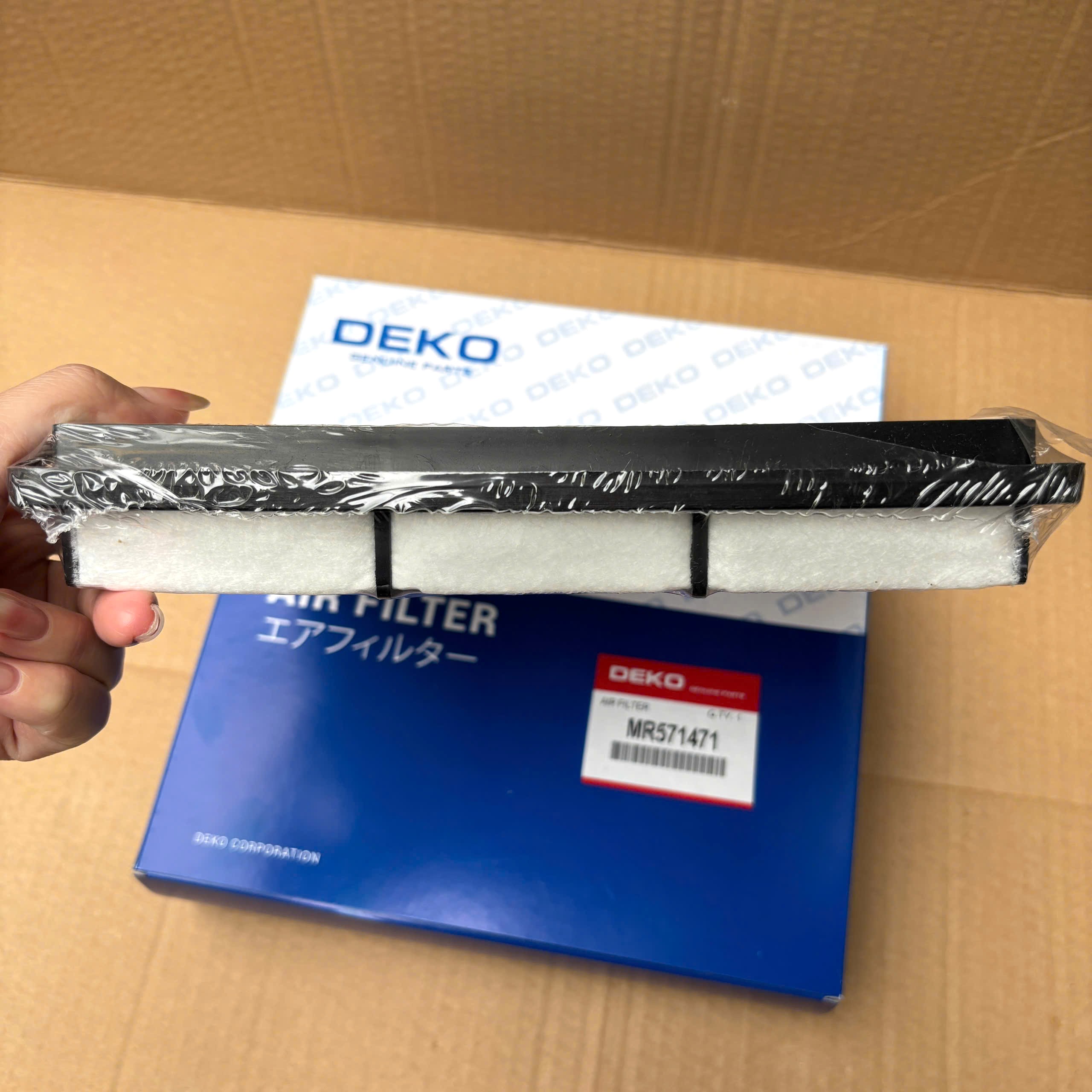 Lọc gió động cơ dùng cho xe Pajero V33 / V43 | DEKOSHI DK-MR571471 | MR571471