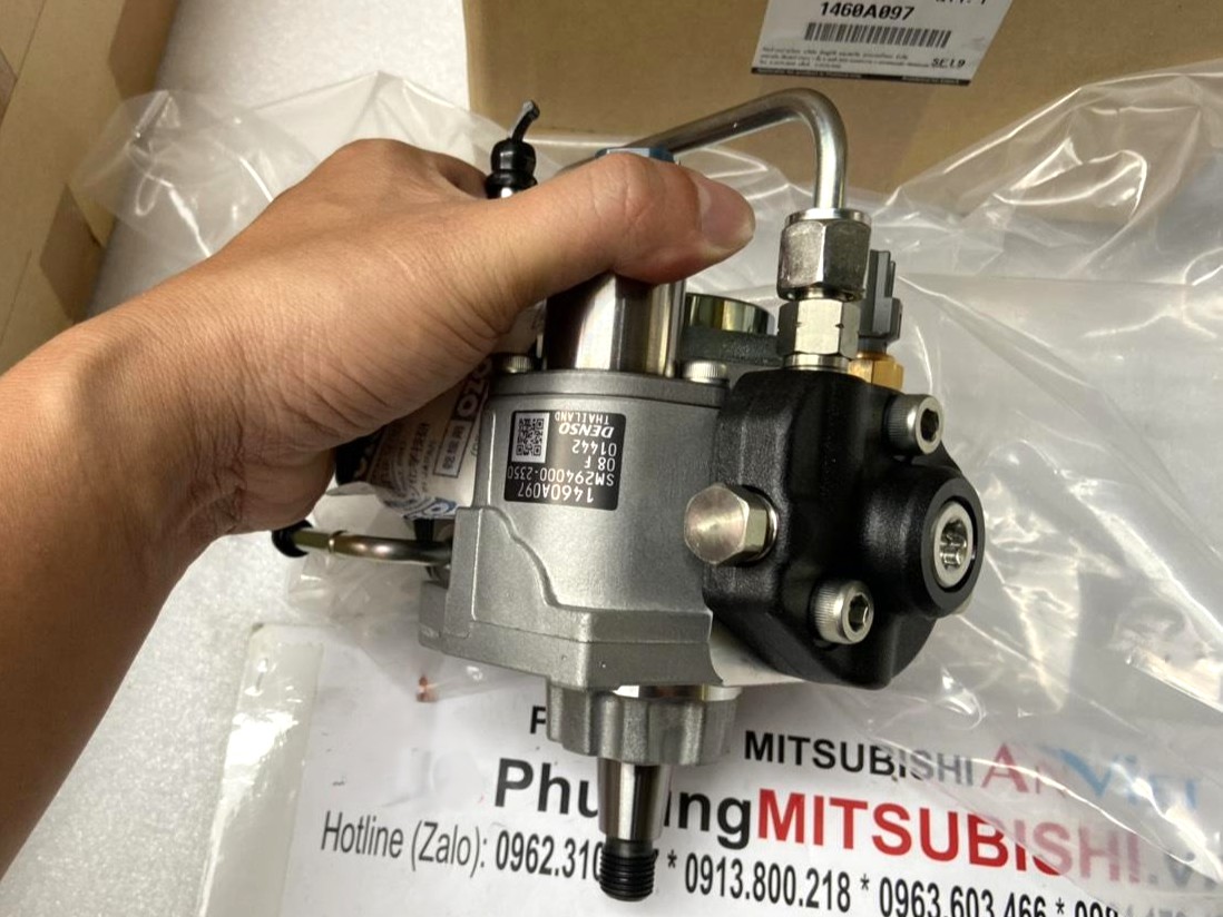 Bơm cao áp dầu nhiên liệu sử dụng cho xe Triton 2016-2018 1460A097