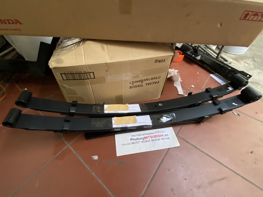 Bộ nhíp sử dụng cho xe Triton - Hàng nhập khẩu chính ngạch