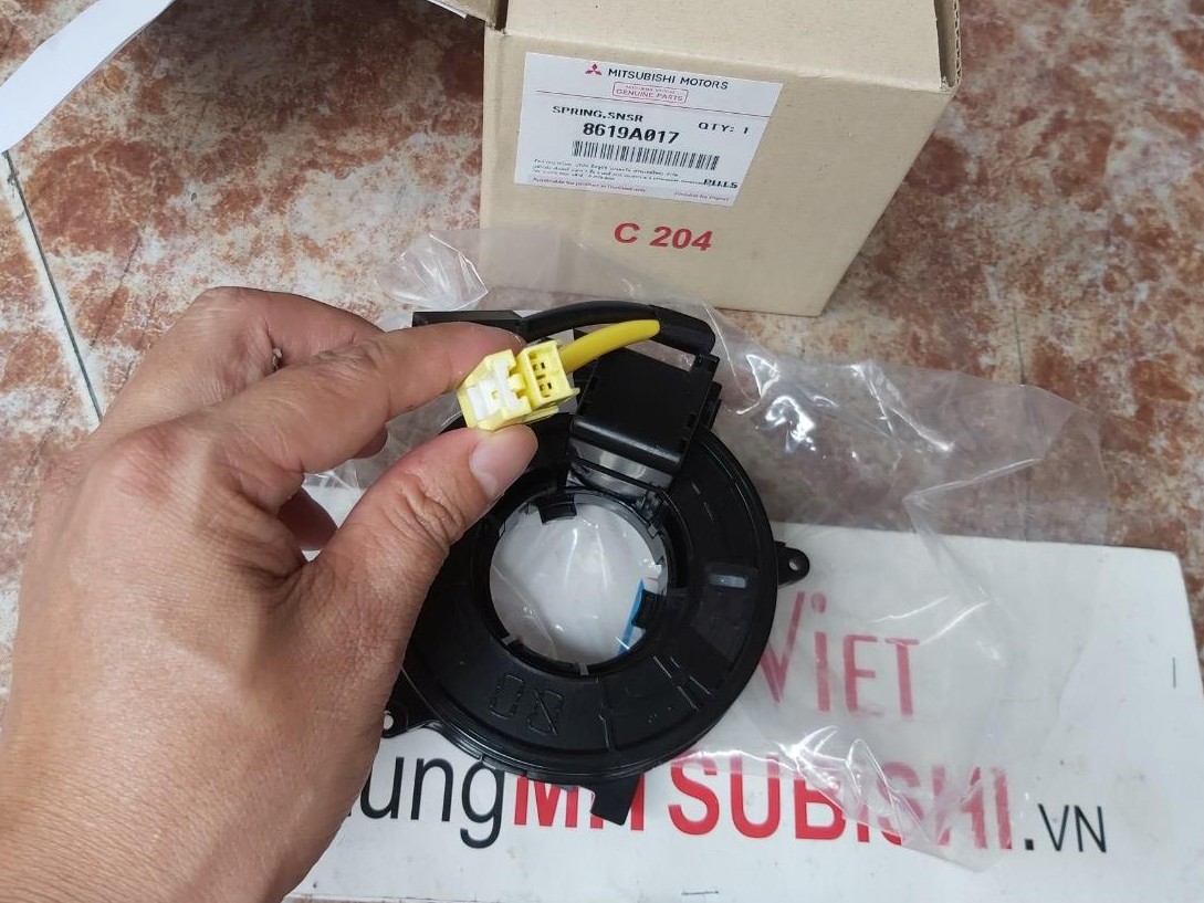 Cáp còi sử dụng cho xe Triton - Hàng nhập khẩu chính ngạch