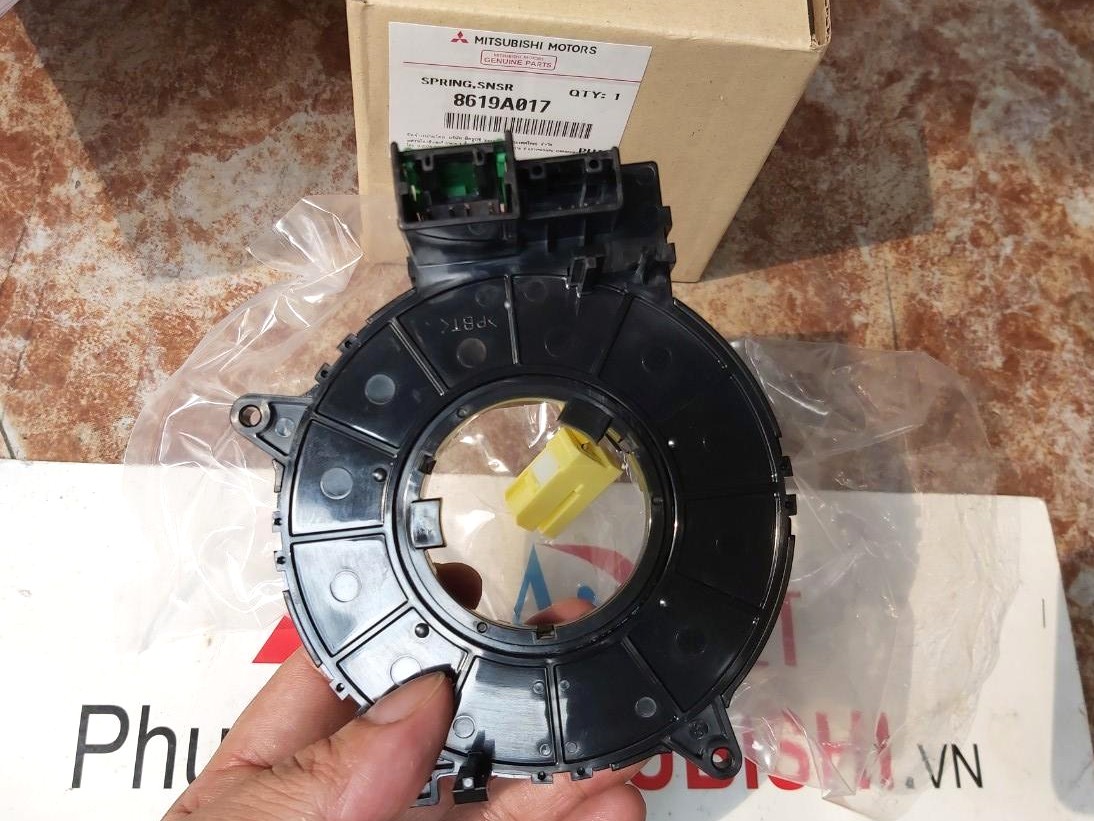 Cáp còi sử dụng cho xe Triton - Hàng nhập khẩu chính ngạch